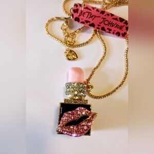 BETSEY JOHNSON lipstick necklace pendant gold tone rhinestones enamel NEW